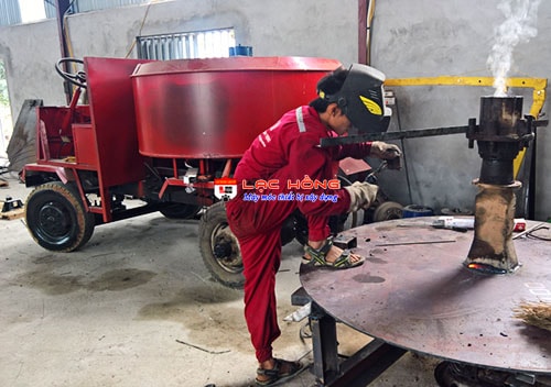xưởng sản xuất m&aacute;y trộn b&ecirc; t&ocirc;ng