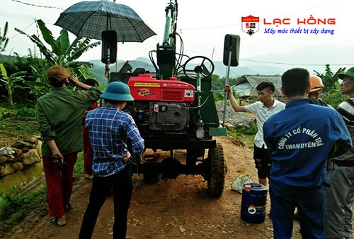 m&aacute;y trộn tự h&agrave;nh