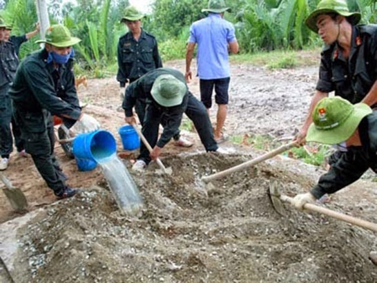 trộn bê tông thủ công bằng tay trộn bê tông thủ công bằng tay